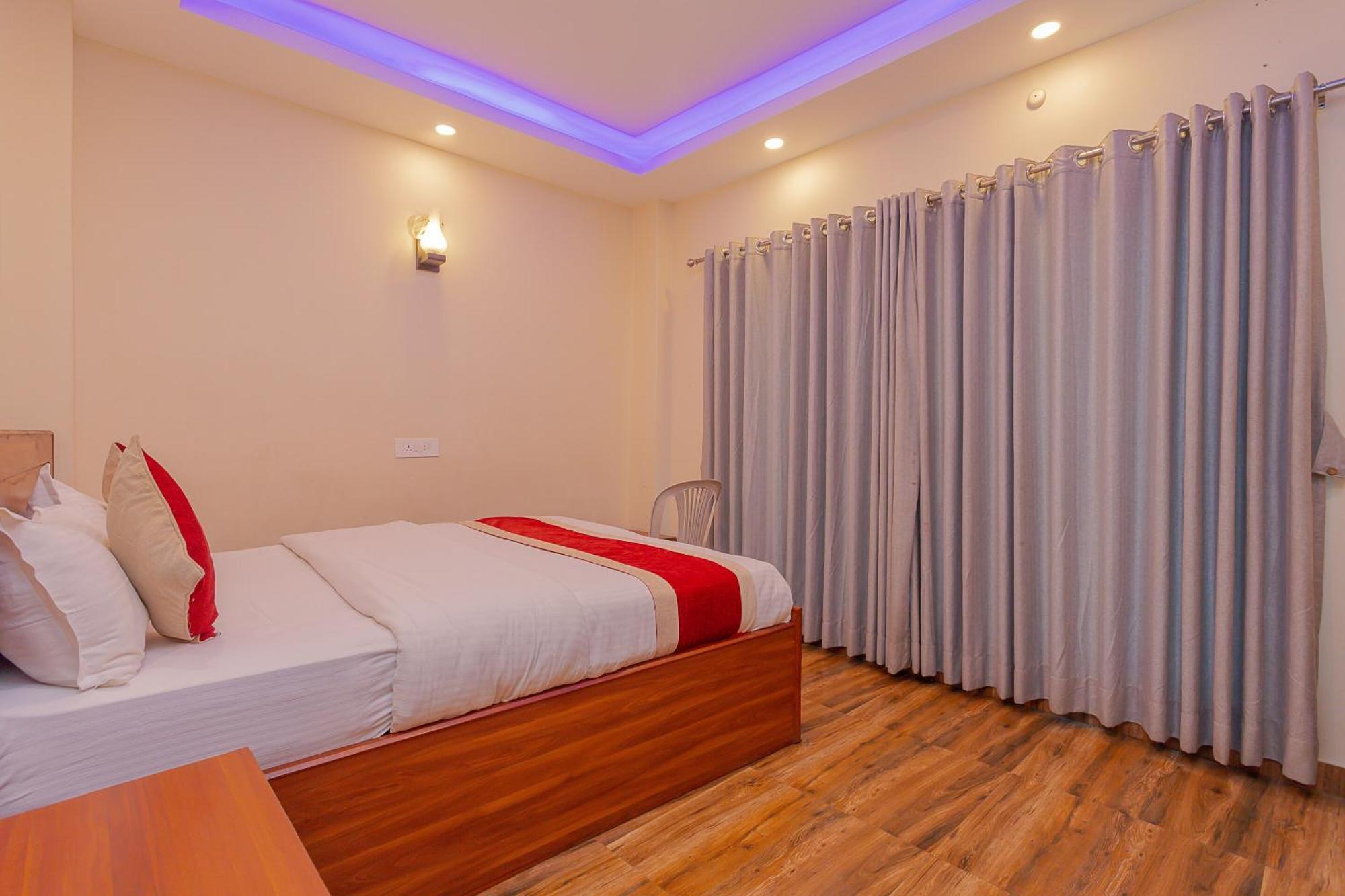 Oyo 799 Hotel Tik Tok Pvt Ltd. Kathmandu Exteriör bild