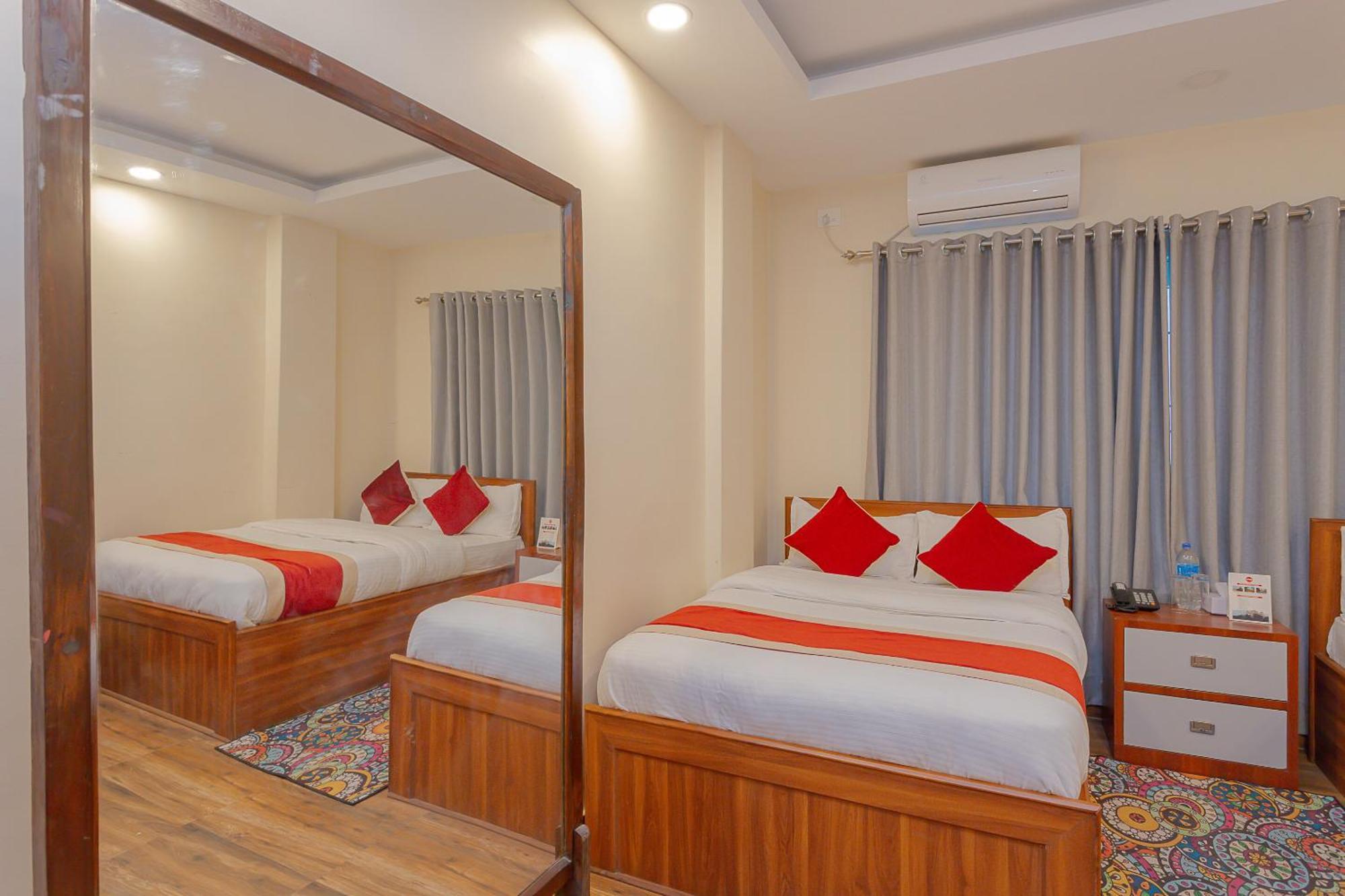 Oyo 799 Hotel Tik Tok Pvt Ltd. Kathmandu Exteriör bild
